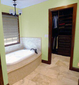 Travertine Tub in Master Bath Suite
